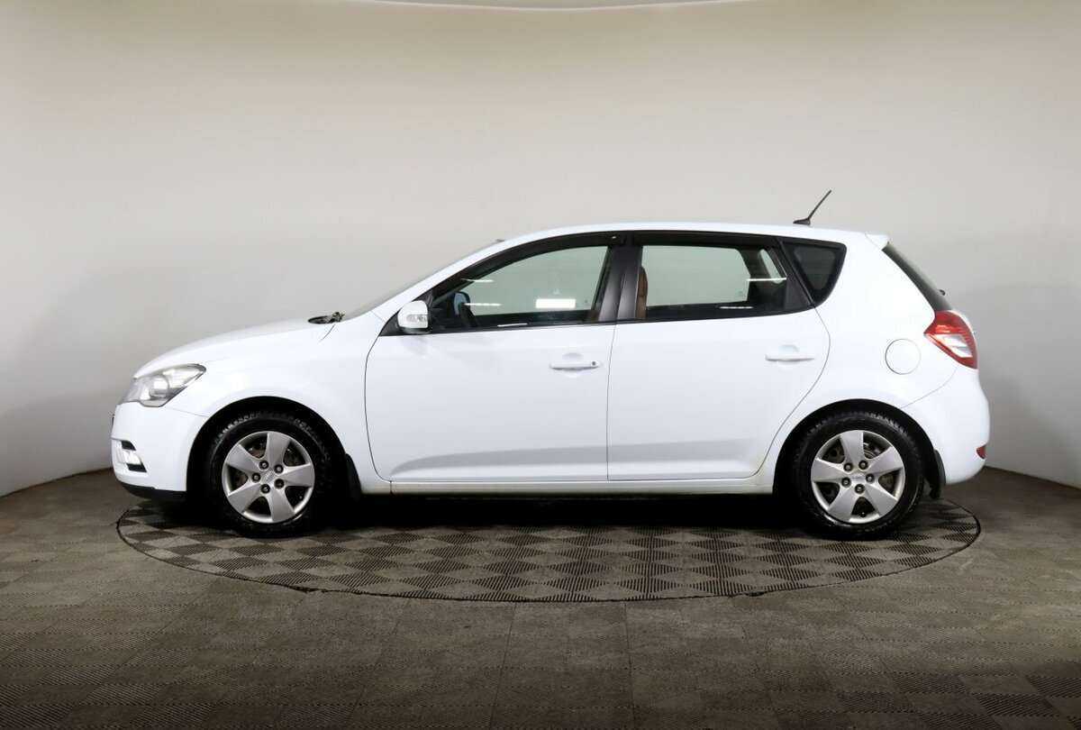 Kia Ceed, 2011 Фото №8