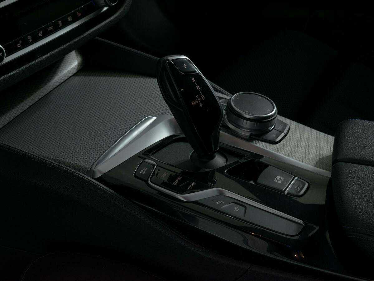 BMW 5 серии 540d xDrive, 2020 Фото №13
