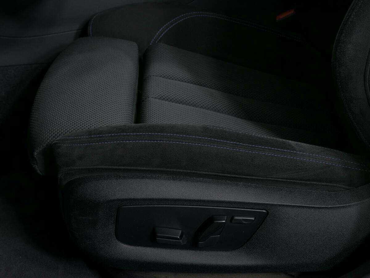 BMW 5 серии 540d xDrive, 2020 Фото №14