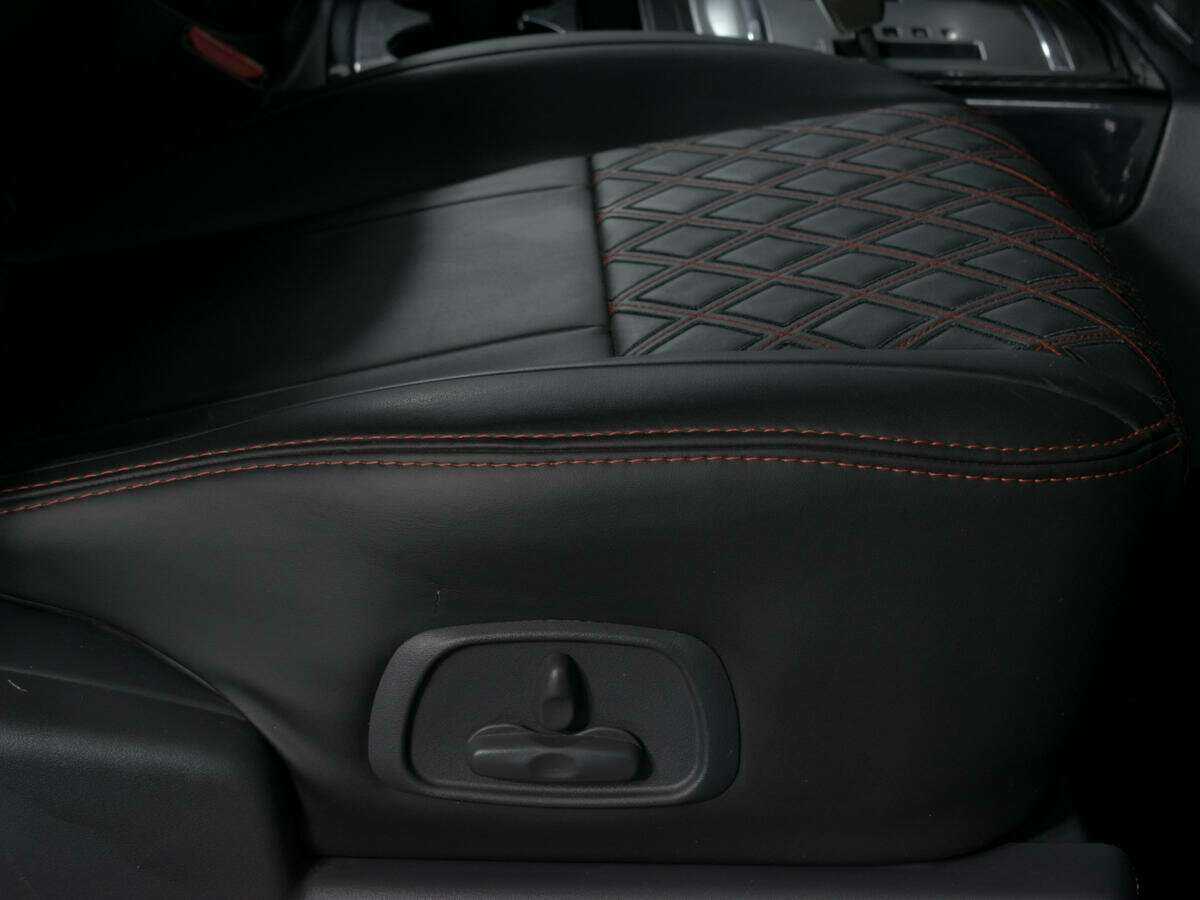 Mitsubishi Pajero, 2019 Фото №12