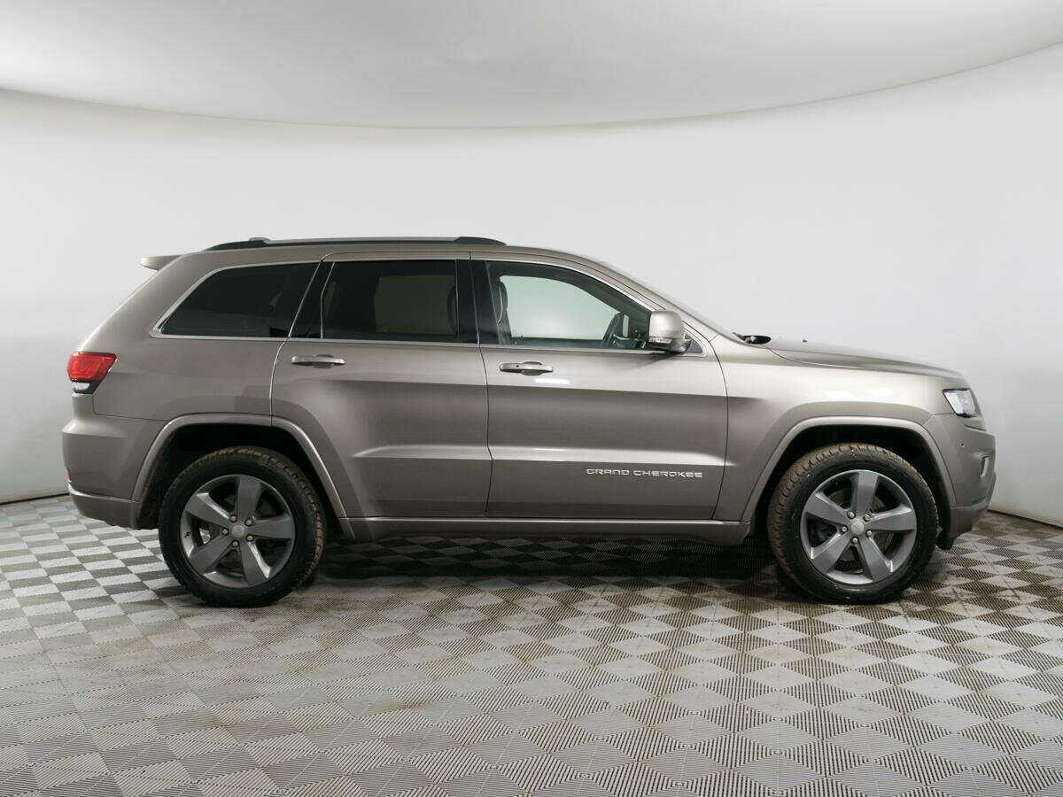 Jeep Grand Cherokee, 2016 - 137 473 км. | Фото №4