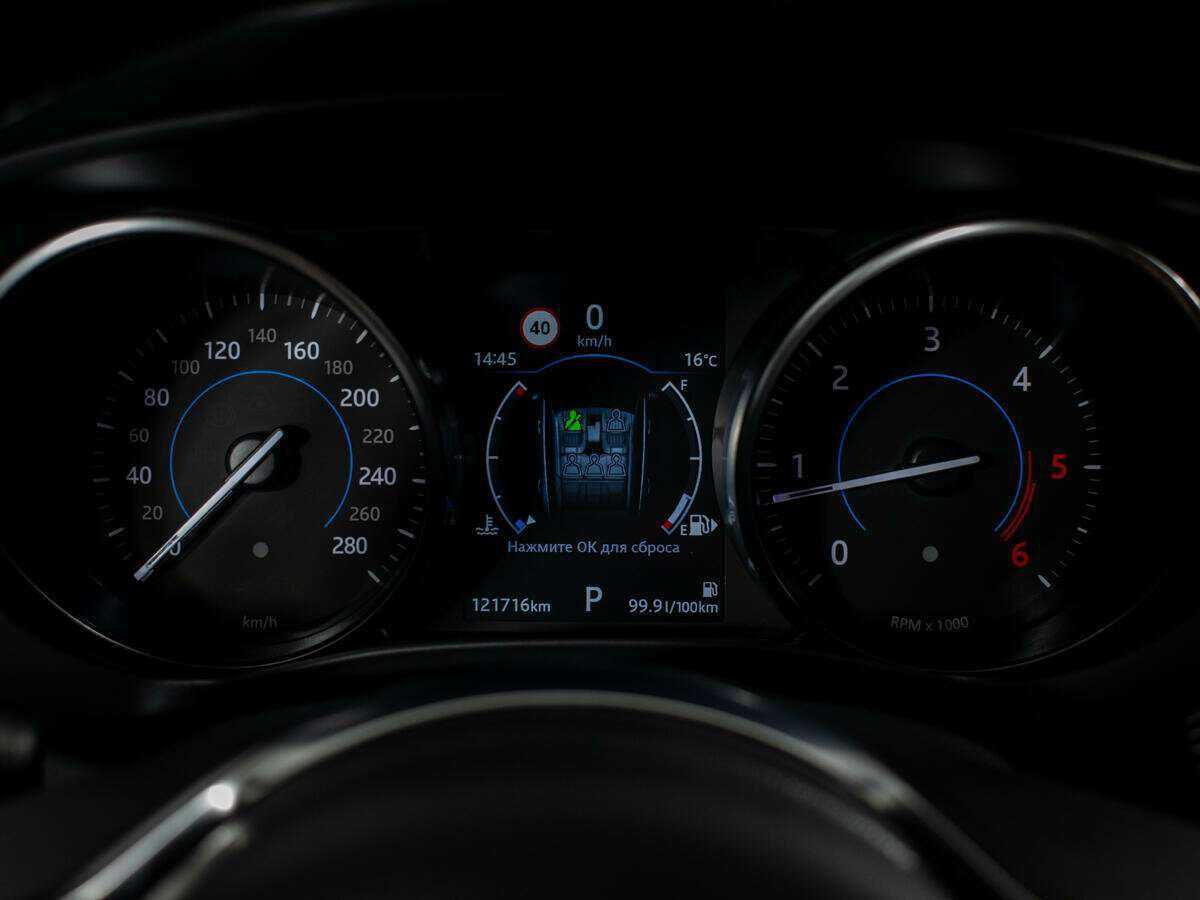 Jaguar F-Pace, 2018 Фото №12