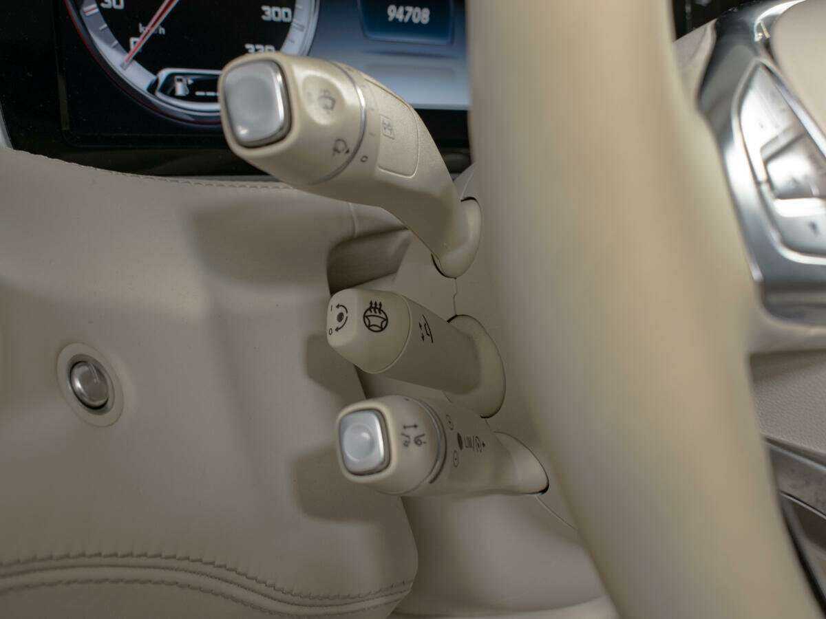 Mercedes-Benz S-Класс AMG 63 AMG, 2015 Фото №17