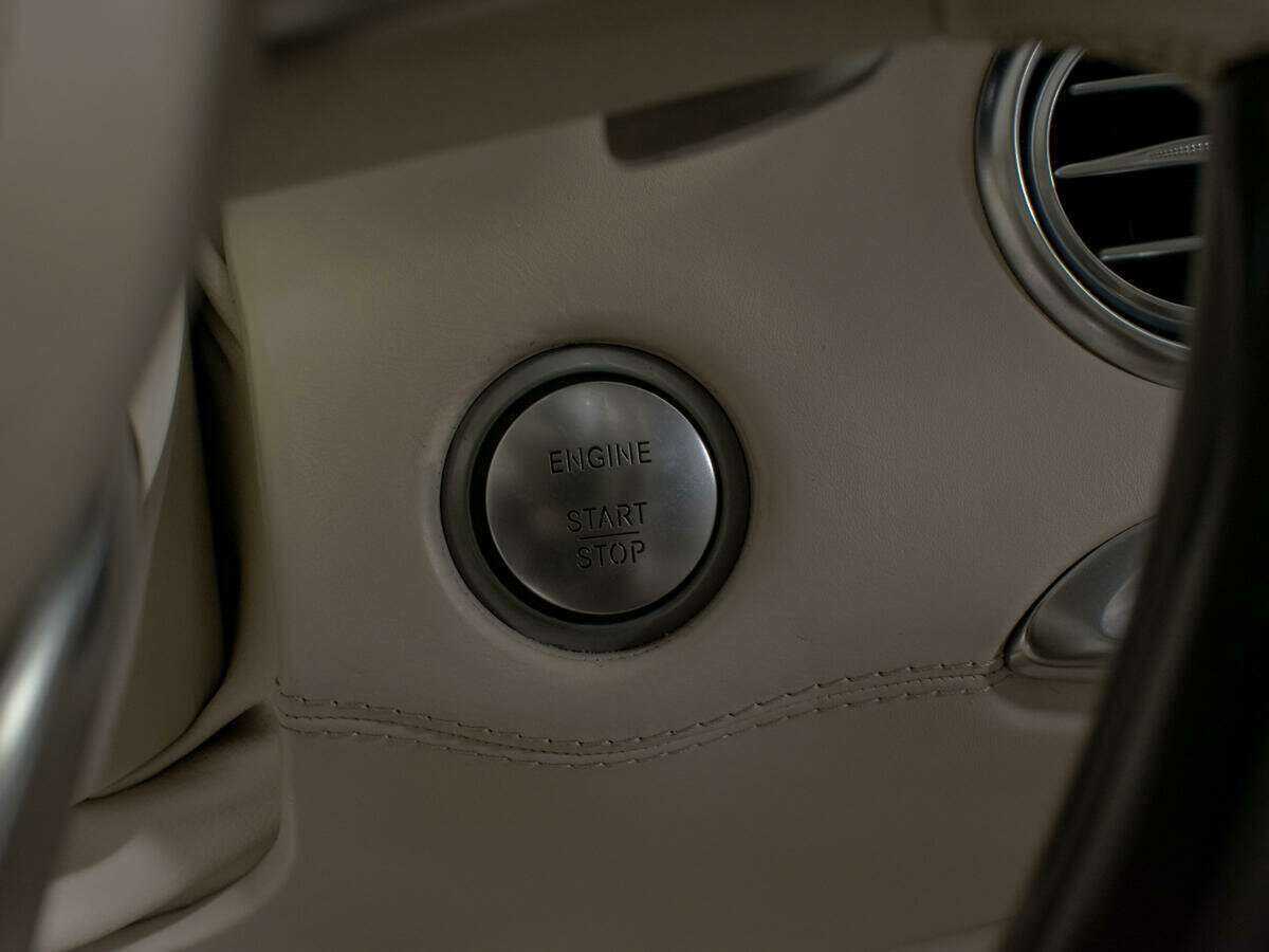 Mercedes-Benz S-Класс AMG 63 AMG, 2015 Фото №19