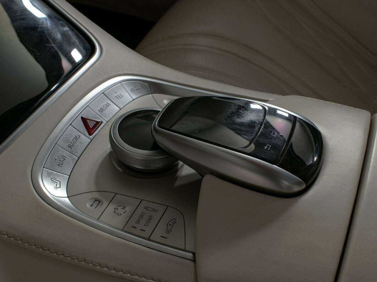 Mercedes-Benz S-Класс AMG 63 AMG, 2015 Фото №21