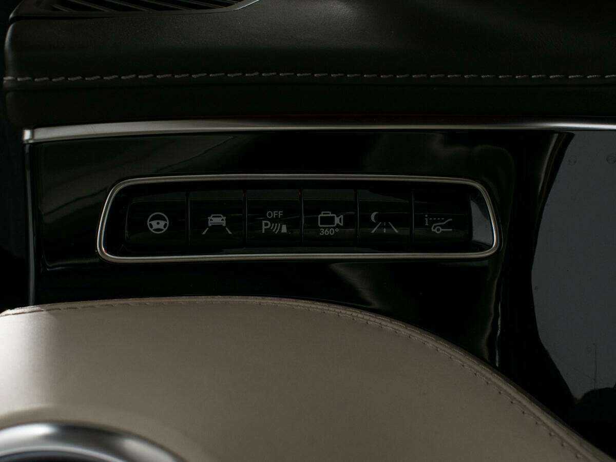 Mercedes-Benz S-Класс AMG 63 AMG, 2015 Фото №23