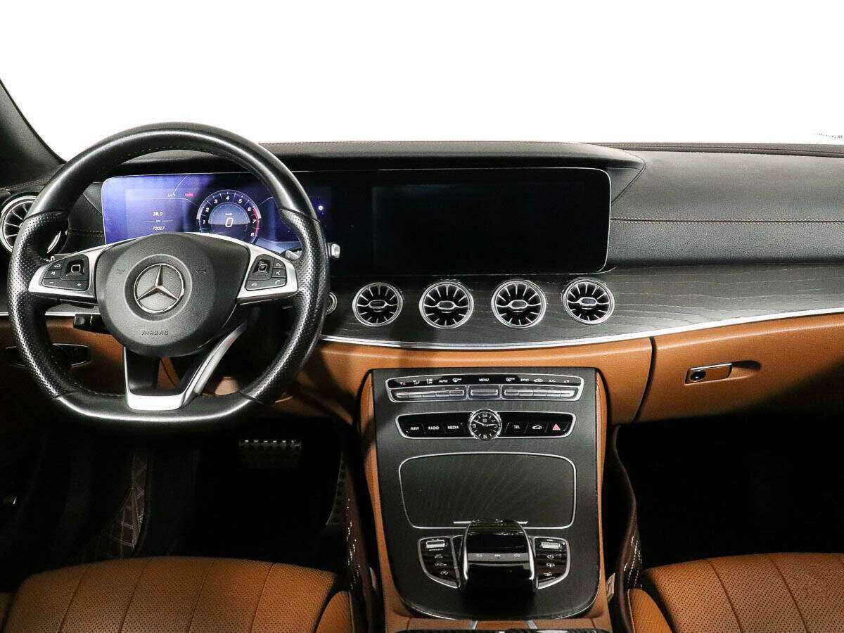 Mercedes-Benz E-Класс 400, 2017 Фото №10