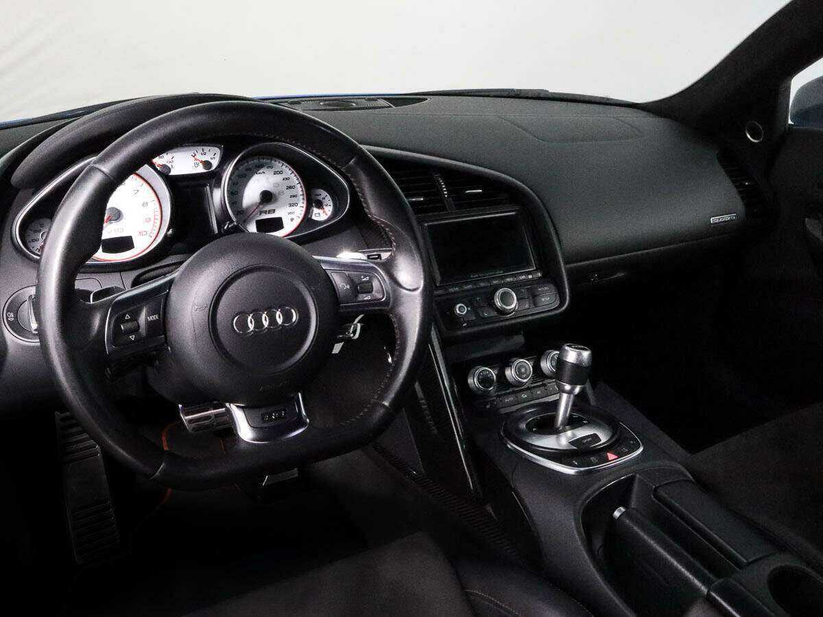 Audi R8 V10, 2012 Фото №9