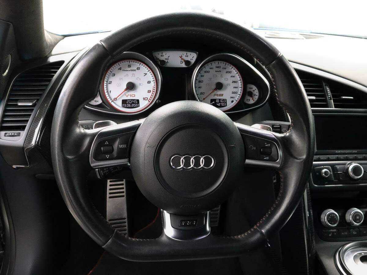 Audi R8 V10, 2012 Фото №11