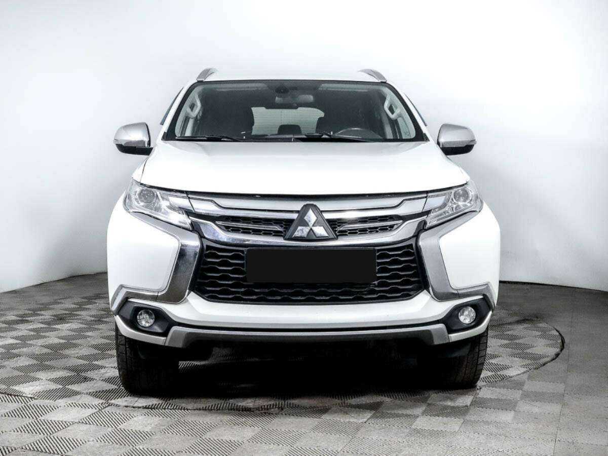 Mitsubishi Pajero Sport, 2017 - 165 900 км. | Фото №2