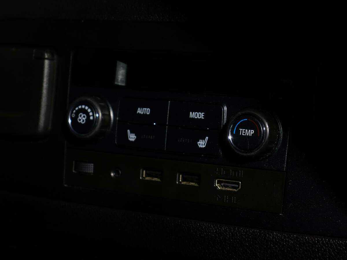 Chevrolet Tahoe, 2020 Фото №14