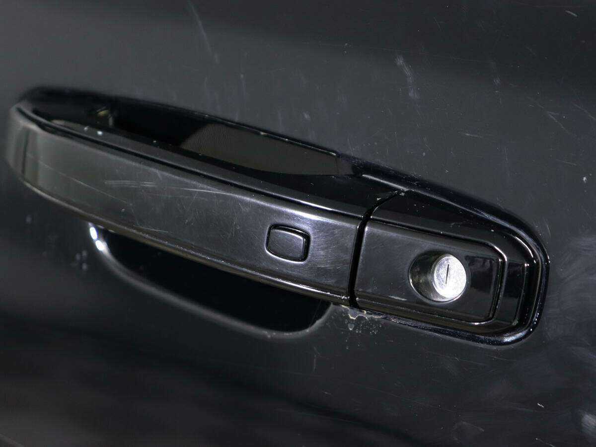 Chevrolet Tahoe, 2016 Фото №20