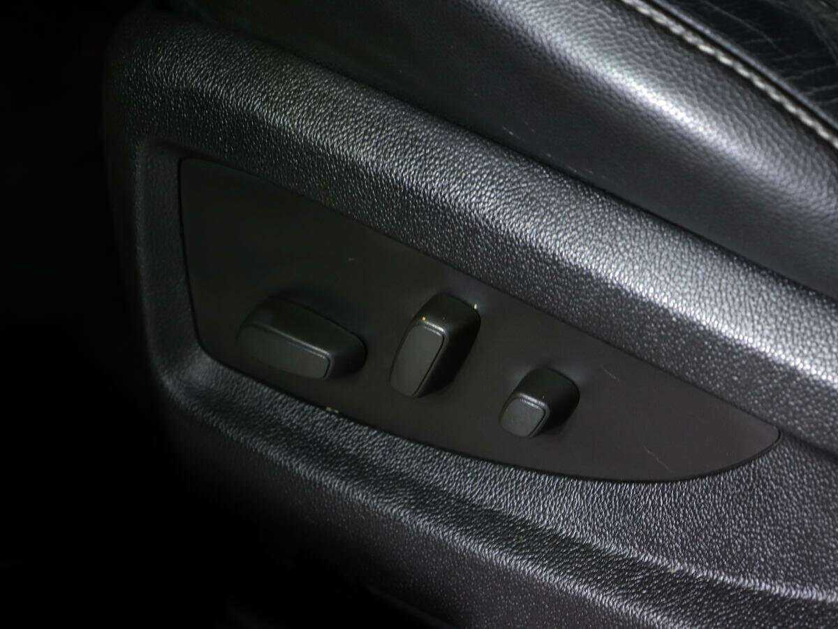 Chevrolet Tahoe, 2016 Фото №22