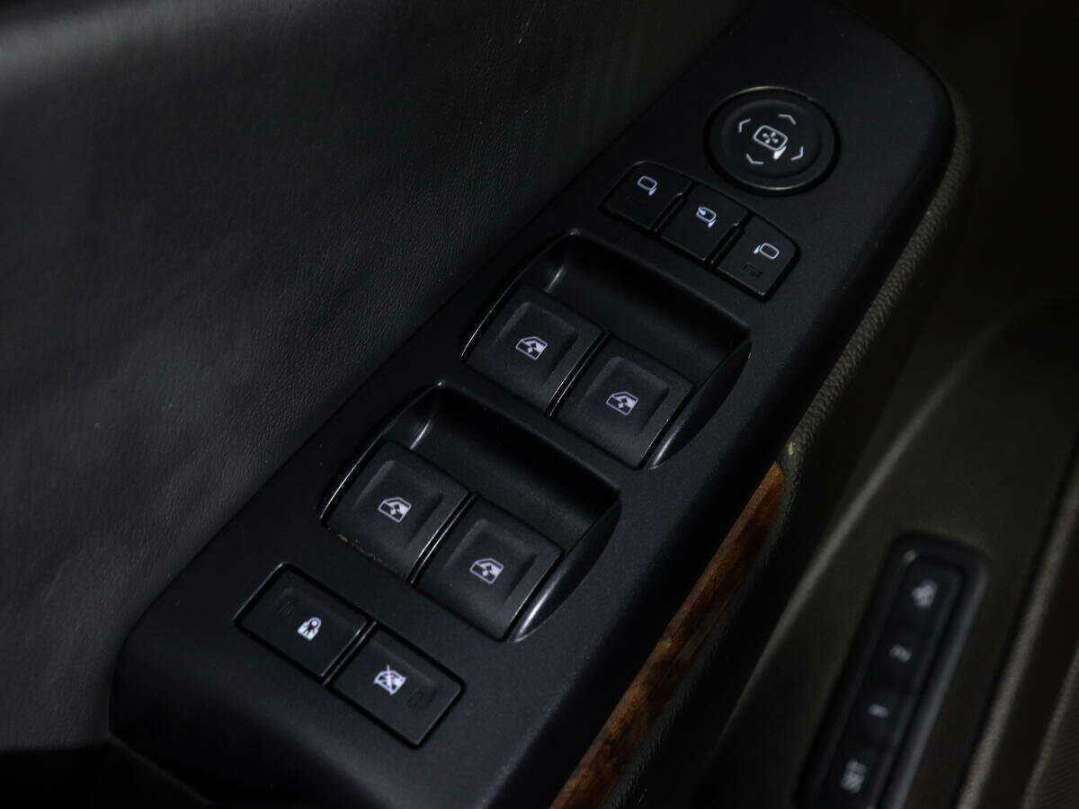 Chevrolet Tahoe, 2016 Фото №23