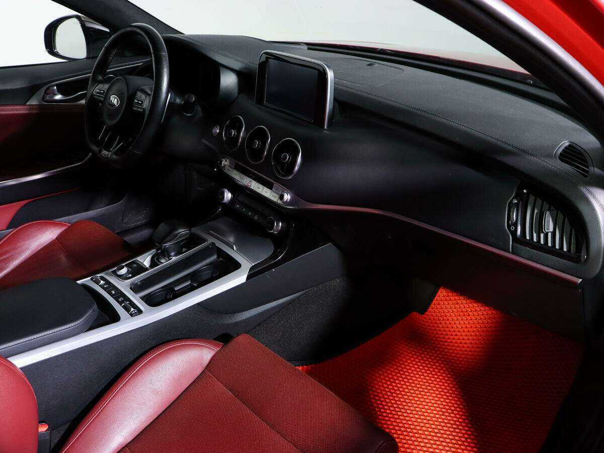 Kia Stinger, 2018 Фото №9