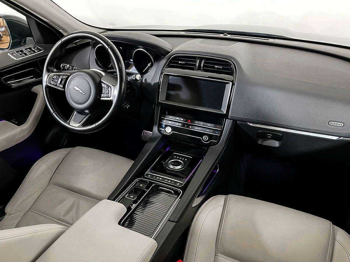 Jaguar F-Pace, 2019 - 88 930 км. | Фото №6