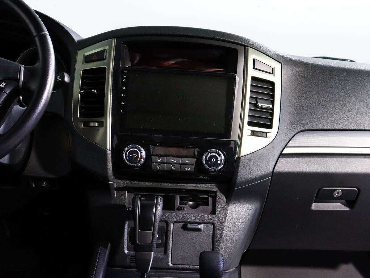 Mitsubishi Pajero, 2021 Фото №11