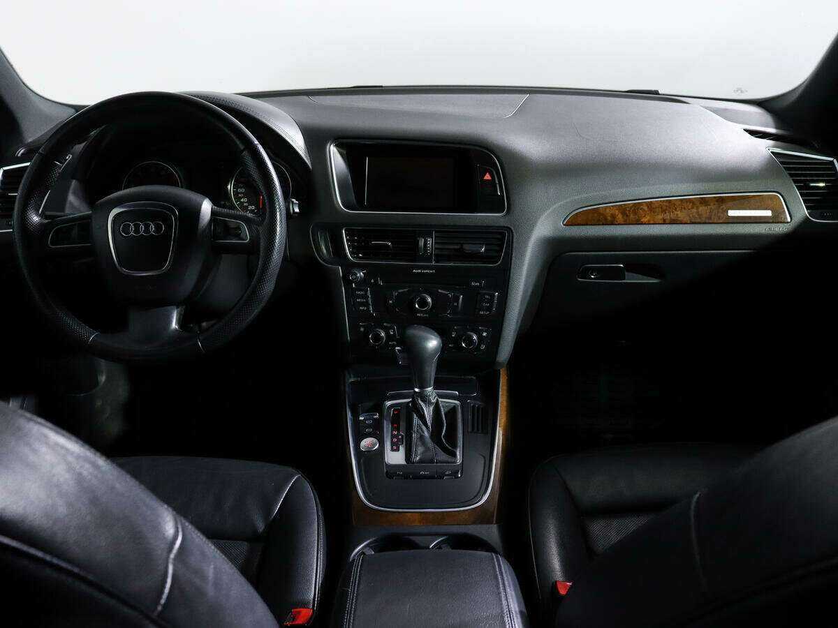 Audi Q5, 2010 Фото №10