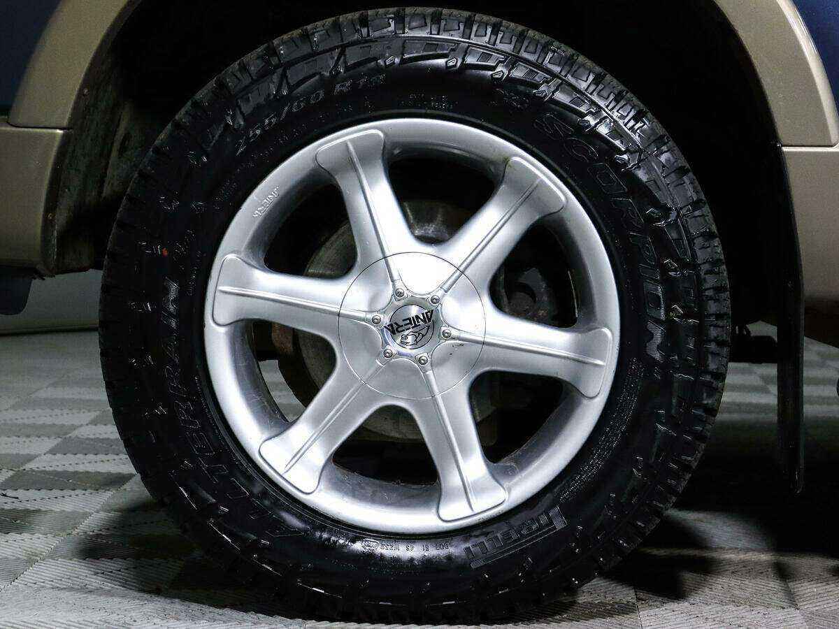 Ford Explorer, 2002 Фото №19