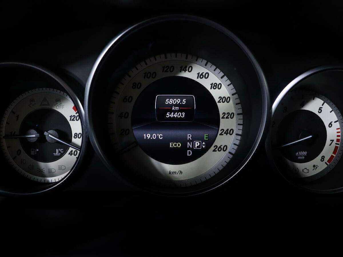 Mercedes-Benz E-Класс 200, 2013 - 54 400 км. | Фото №8