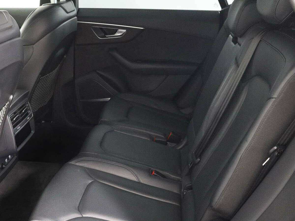 Audi Q8 45 TDI, 2019 Фото №9