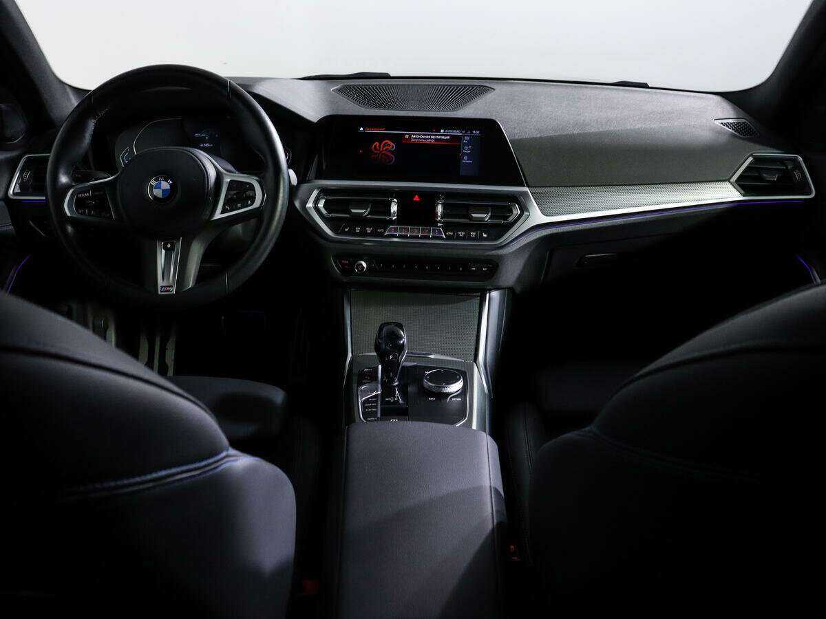 BMW 3 серии 320i xDrive, 2020 Фото №12