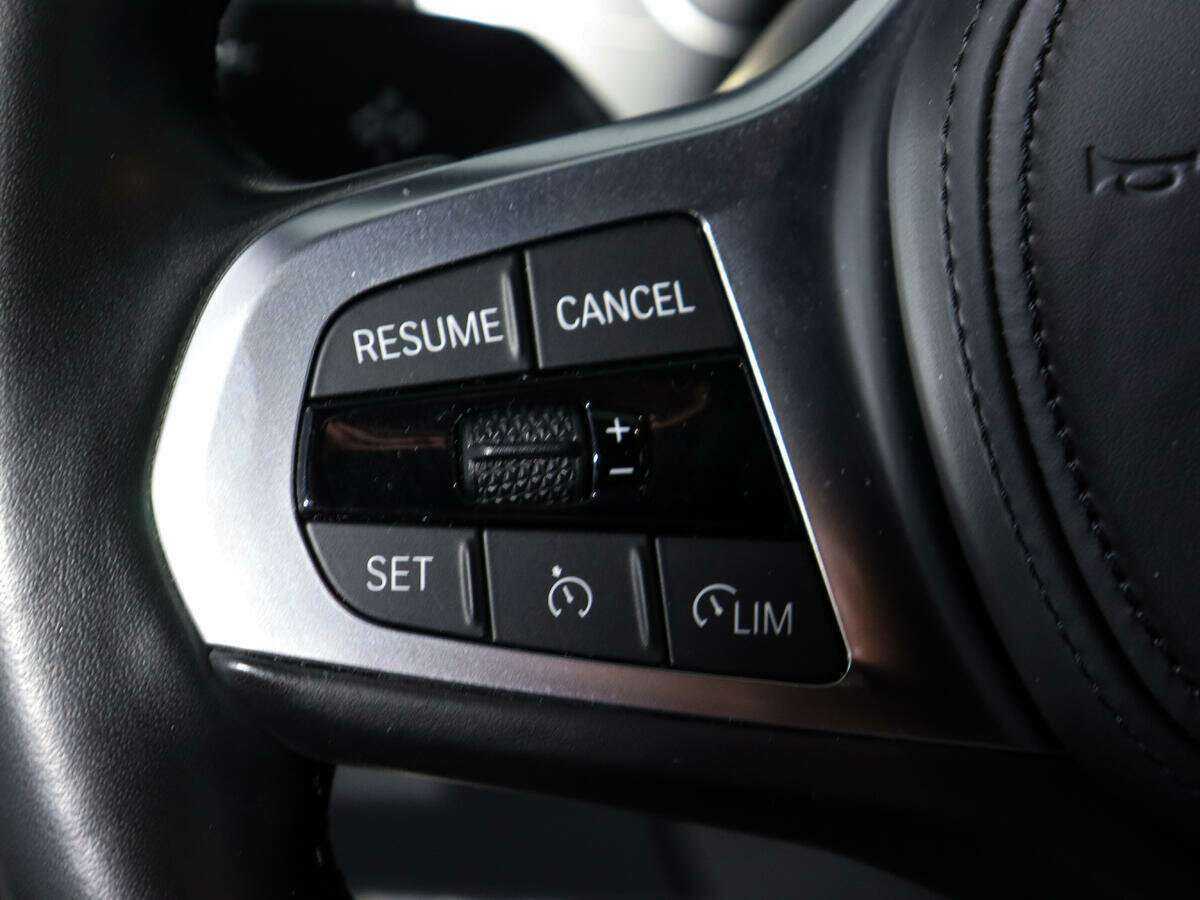 BMW 3 серии 320i xDrive, 2020 Фото №20