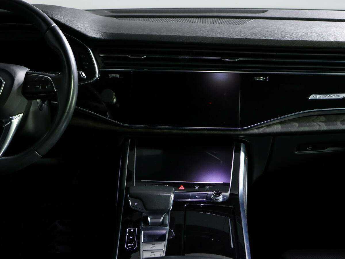 Audi Q8 55 TFSI, 2018 Фото №11