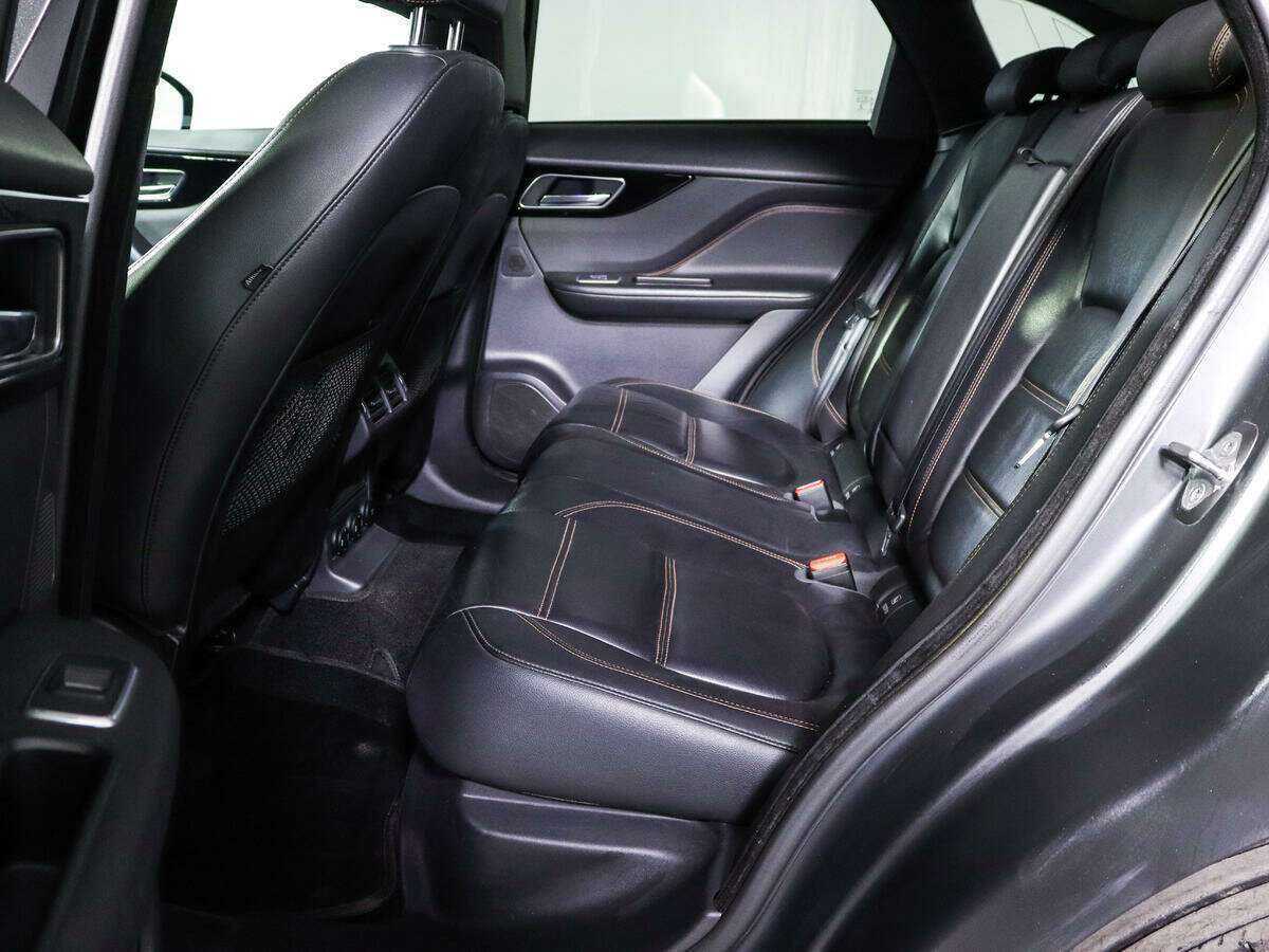 Jaguar F-Pace, 2018 Фото №9
