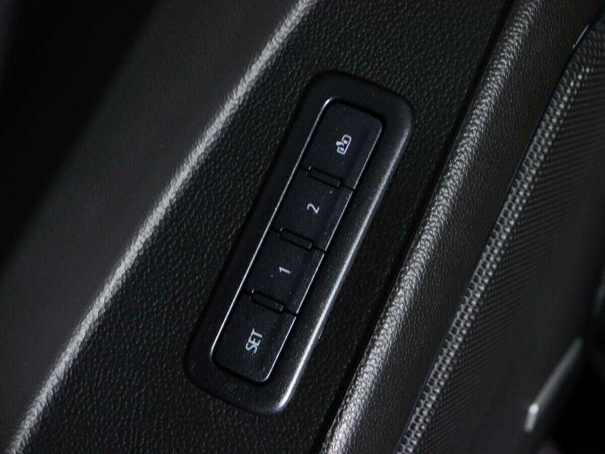 Chevrolet Tahoe, 2019 Фото №22