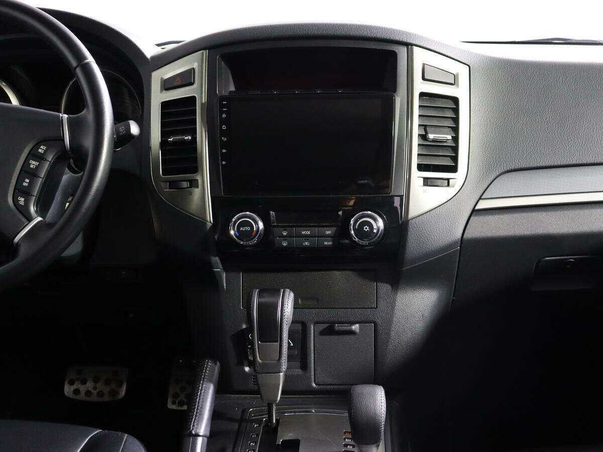 Mitsubishi Pajero, 2021 Фото №10