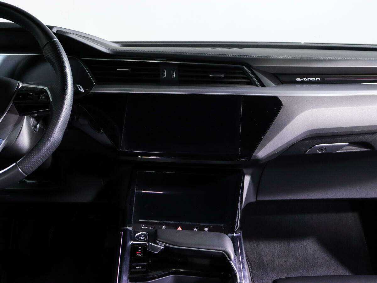 Audi e-tron 55, 2020 Фото №11