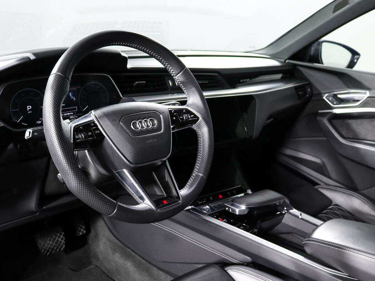 Audi e-tron 55, 2020 Фото №12