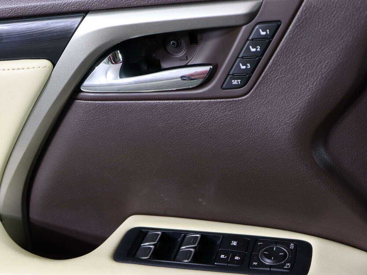 Lexus RX 300, 2019 Фото №17