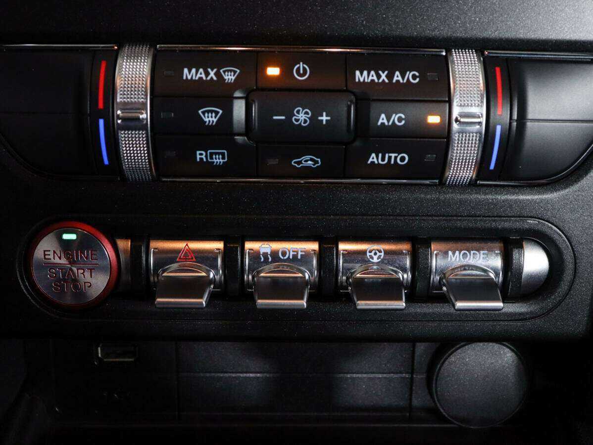 Ford Mustang, 2021 Фото №23