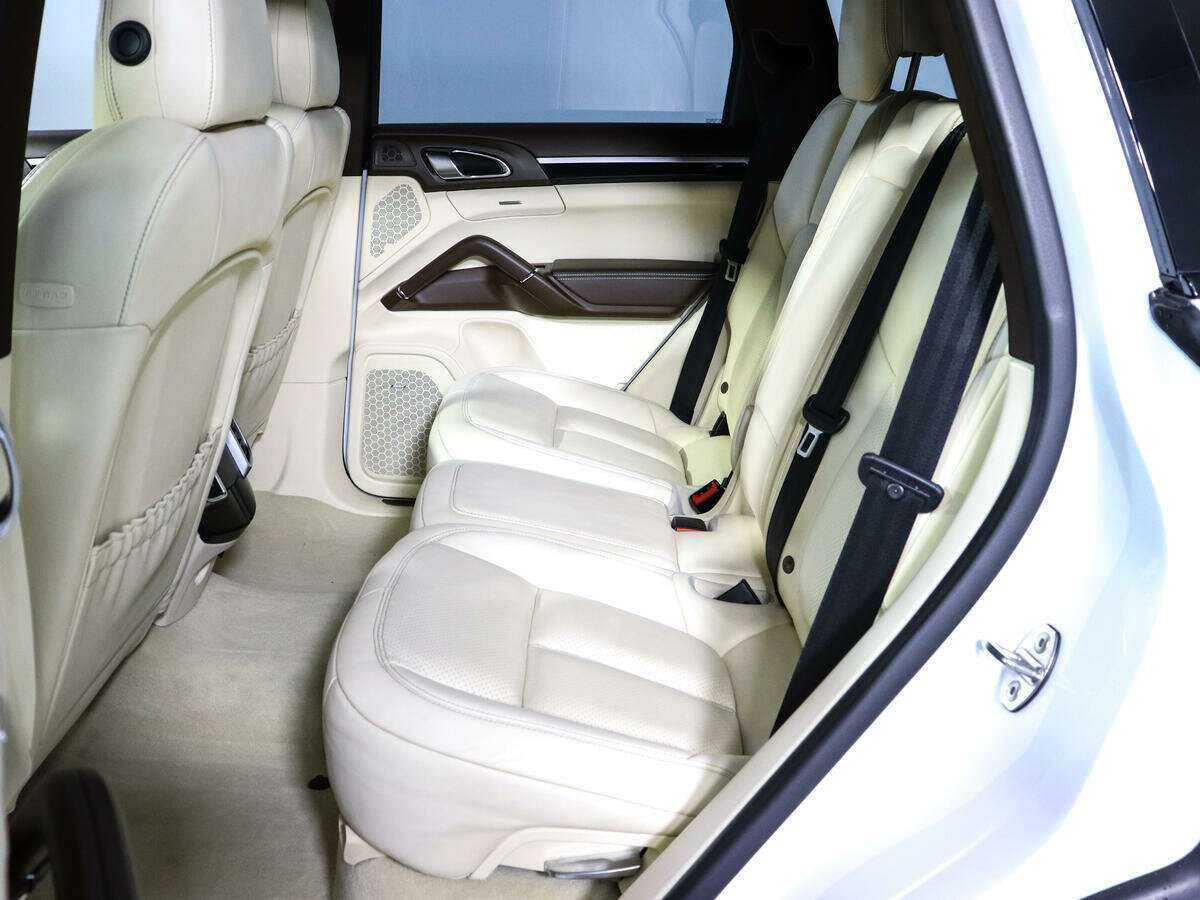 Porsche Cayenne S, 2015 Фото №10