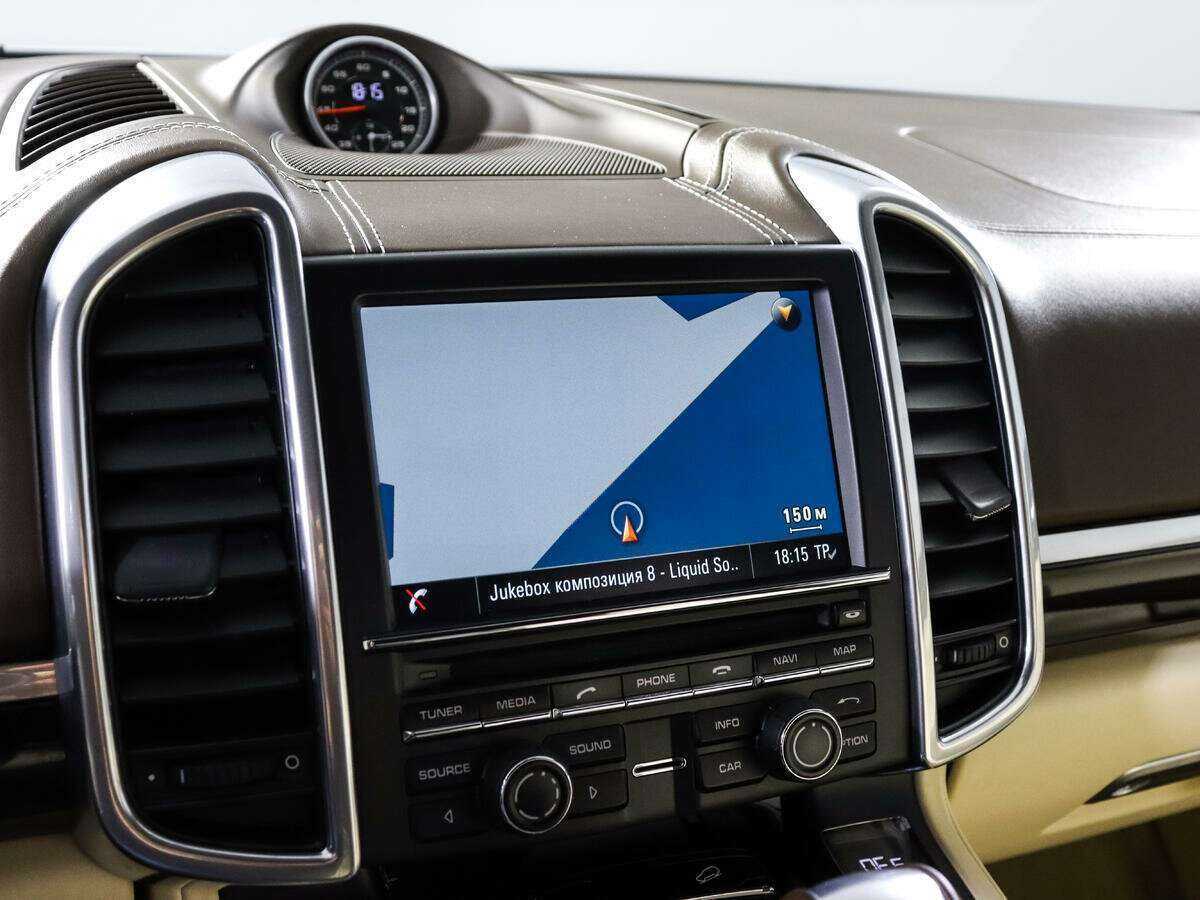 Porsche Cayenne S, 2015 Фото №16