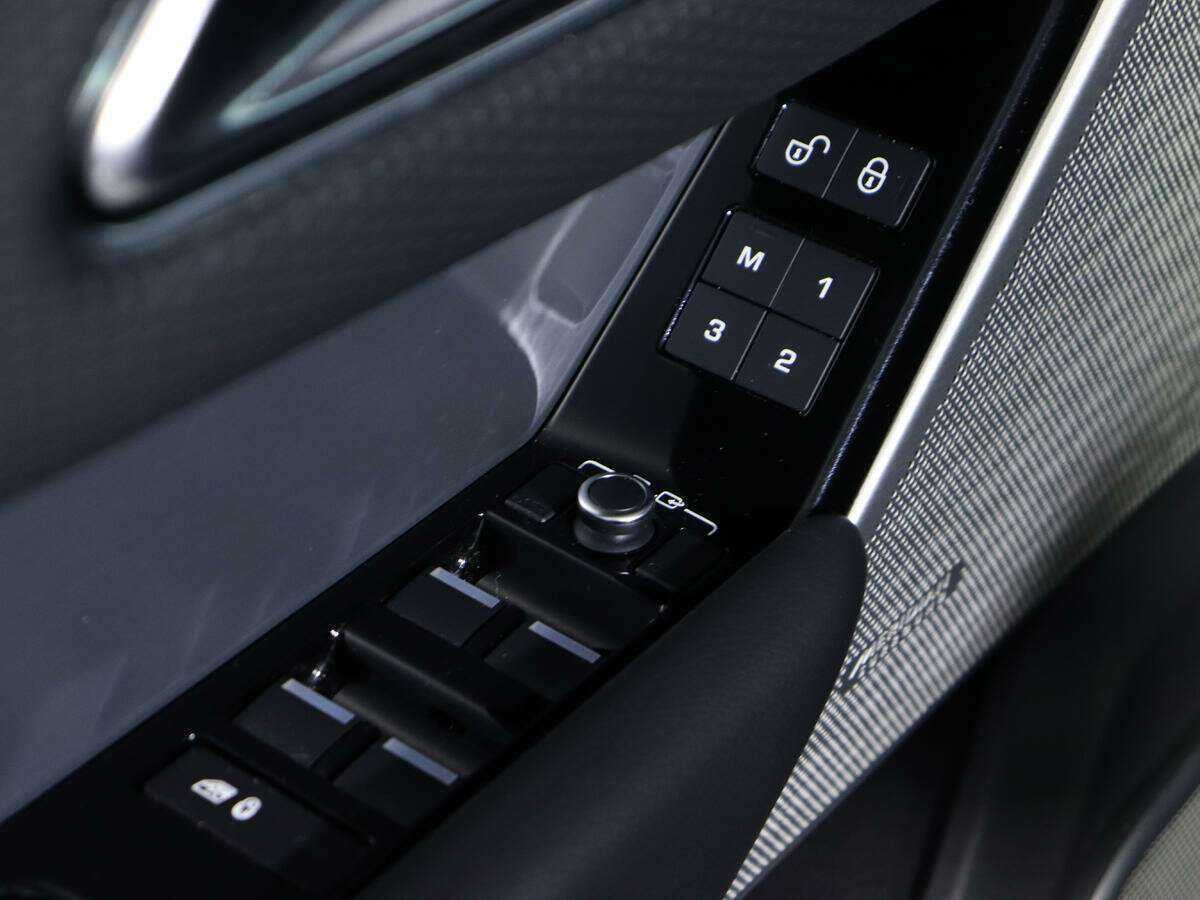 Land Rover Range Rover Velar, 2018 Фото №15