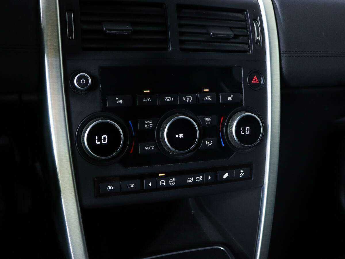Land Rover Discovery Sport, 2017 Фото №14