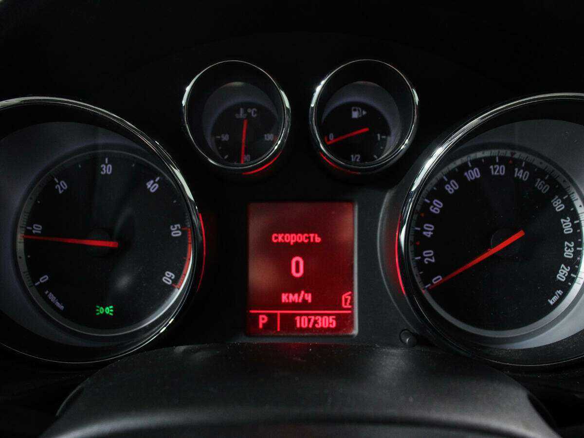 Opel Insignia, 2010 Фото №11