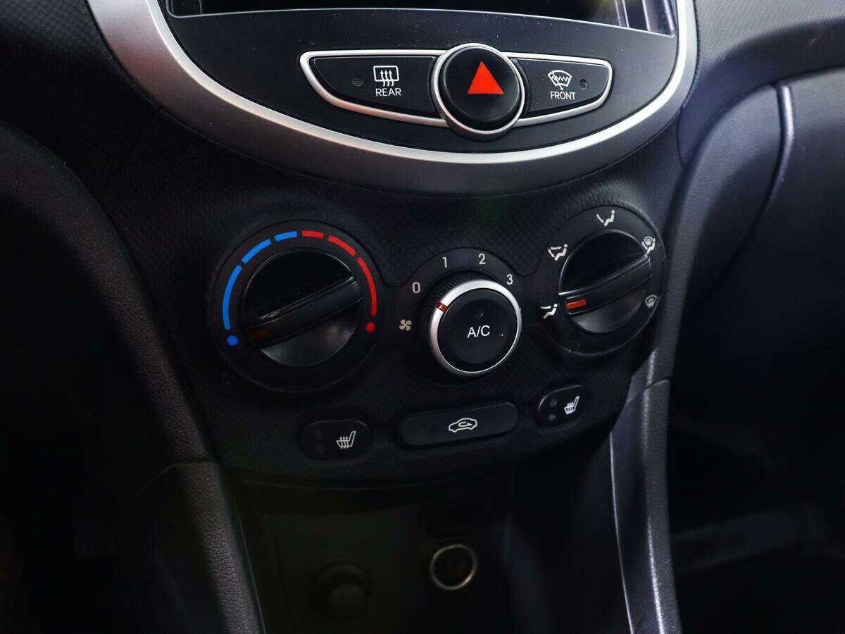 Hyundai Solaris, 2011 Фото №13