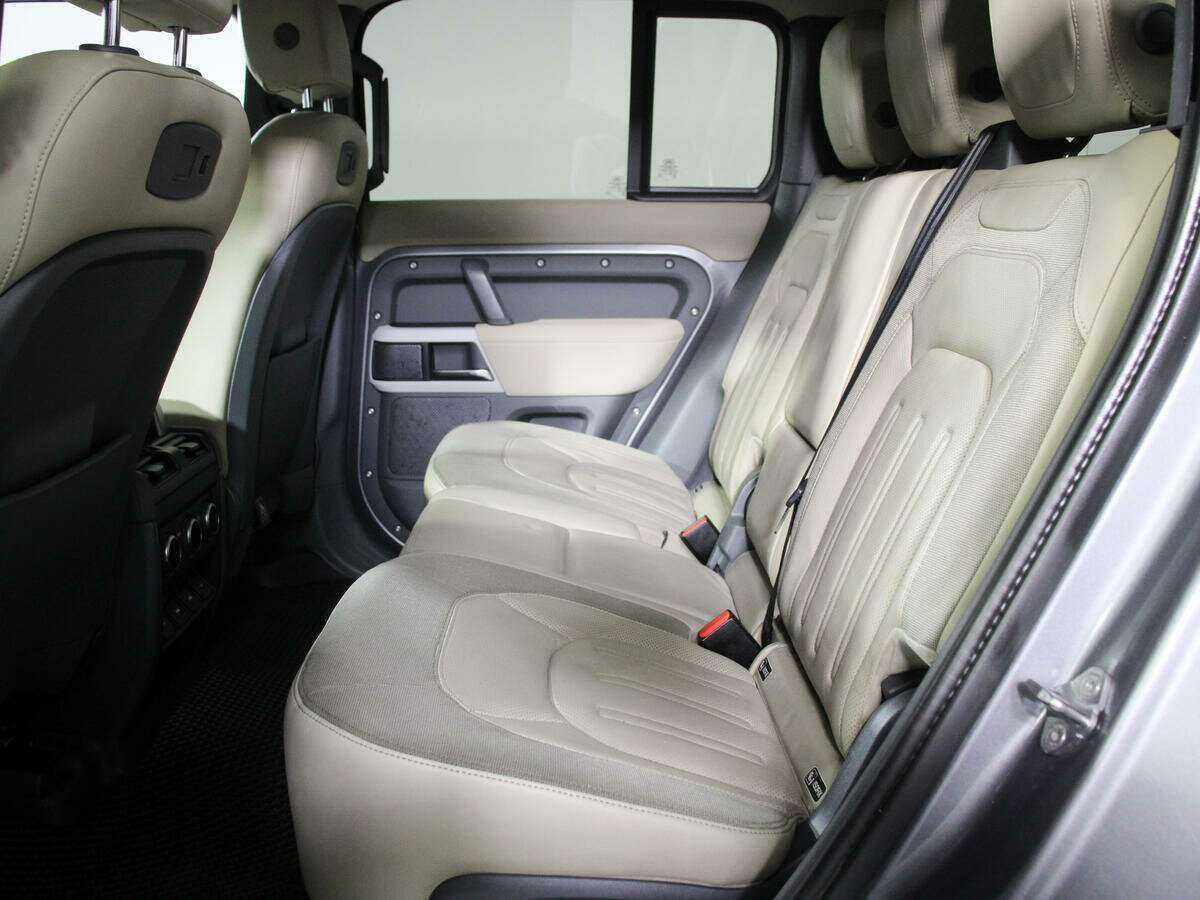 Land Rover Defender 110, 2020 Фото №9