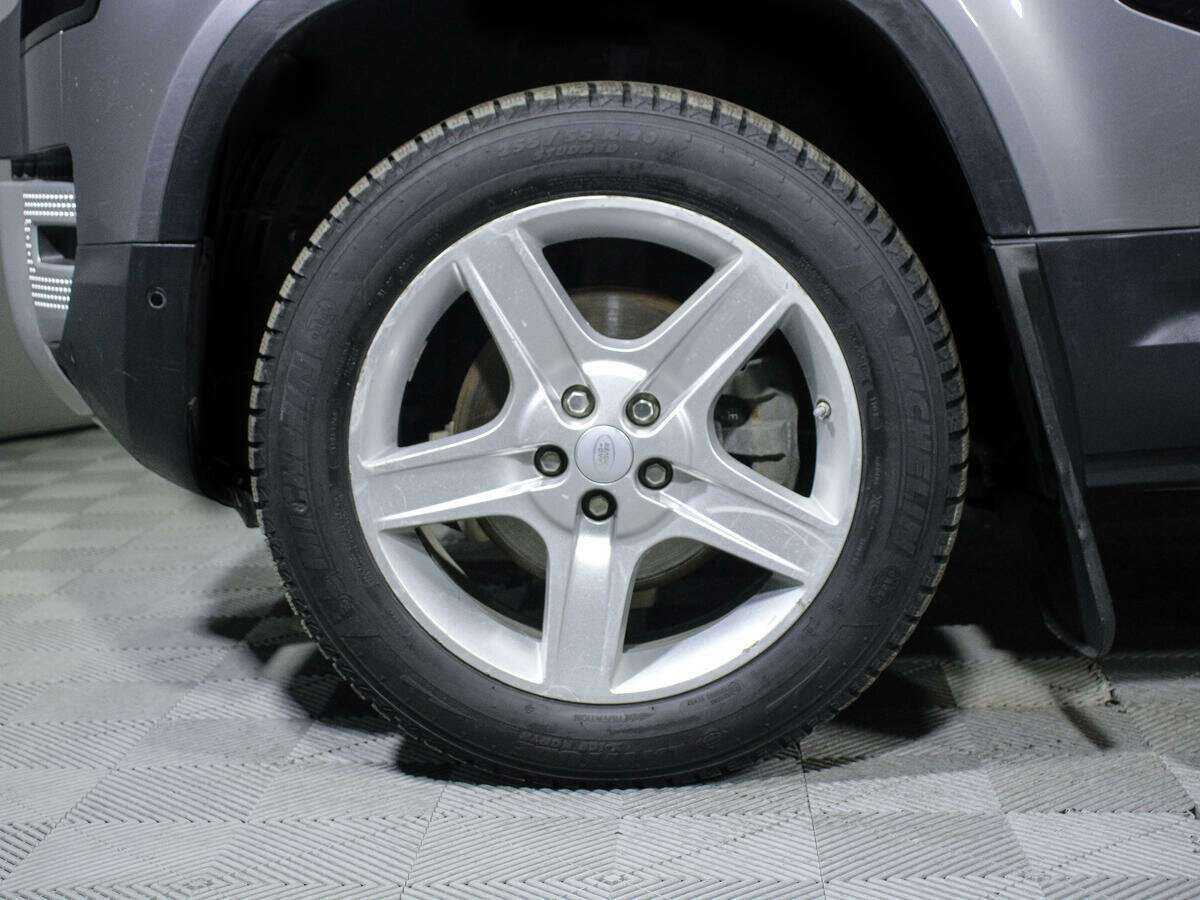 Land Rover Defender 110, 2020 Фото №14