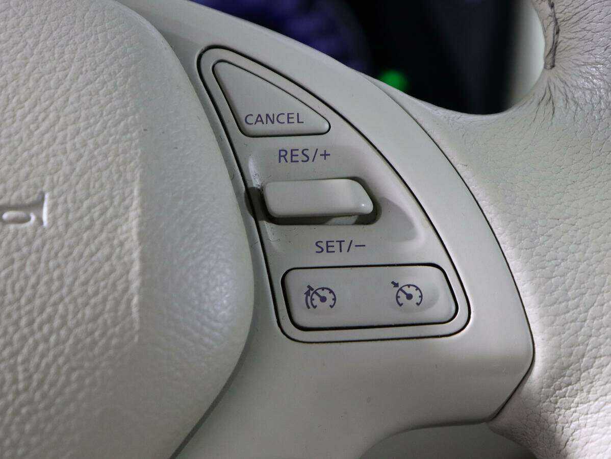 Infiniti EX25, 2011 Фото №17