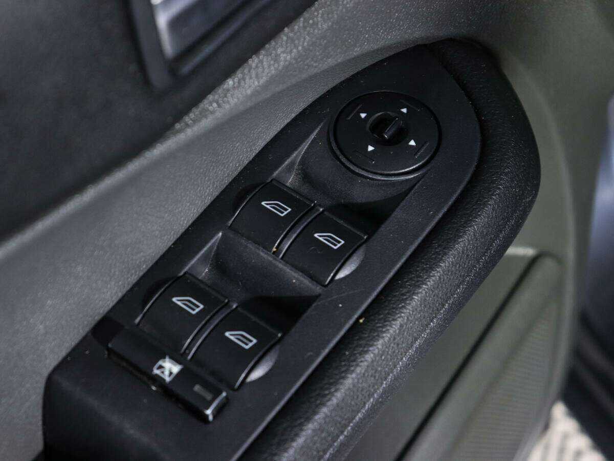 Ford C-MAX, 2006 Фото №17