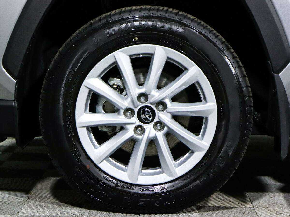 Toyota RAV4, 2022 Фото №17