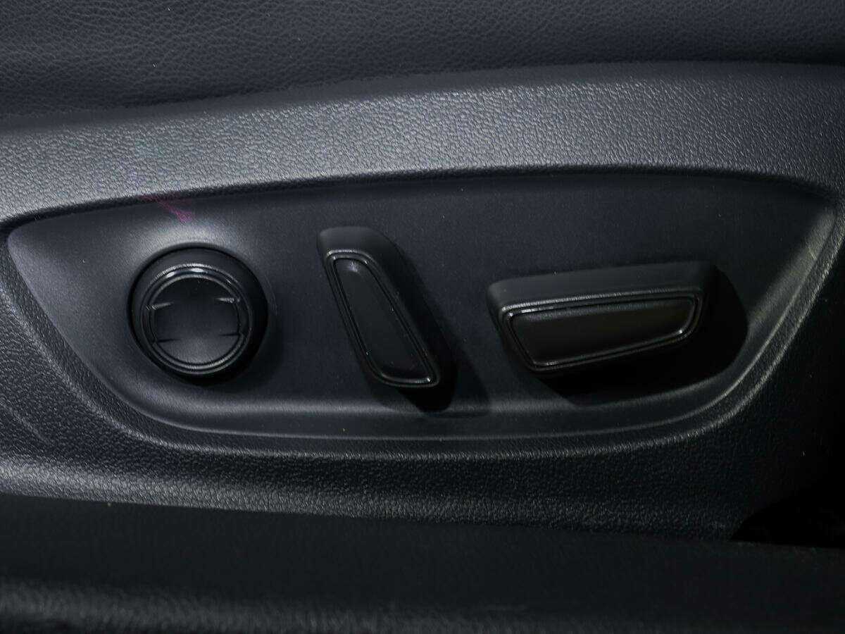 Toyota Camry, 2021 Фото №15