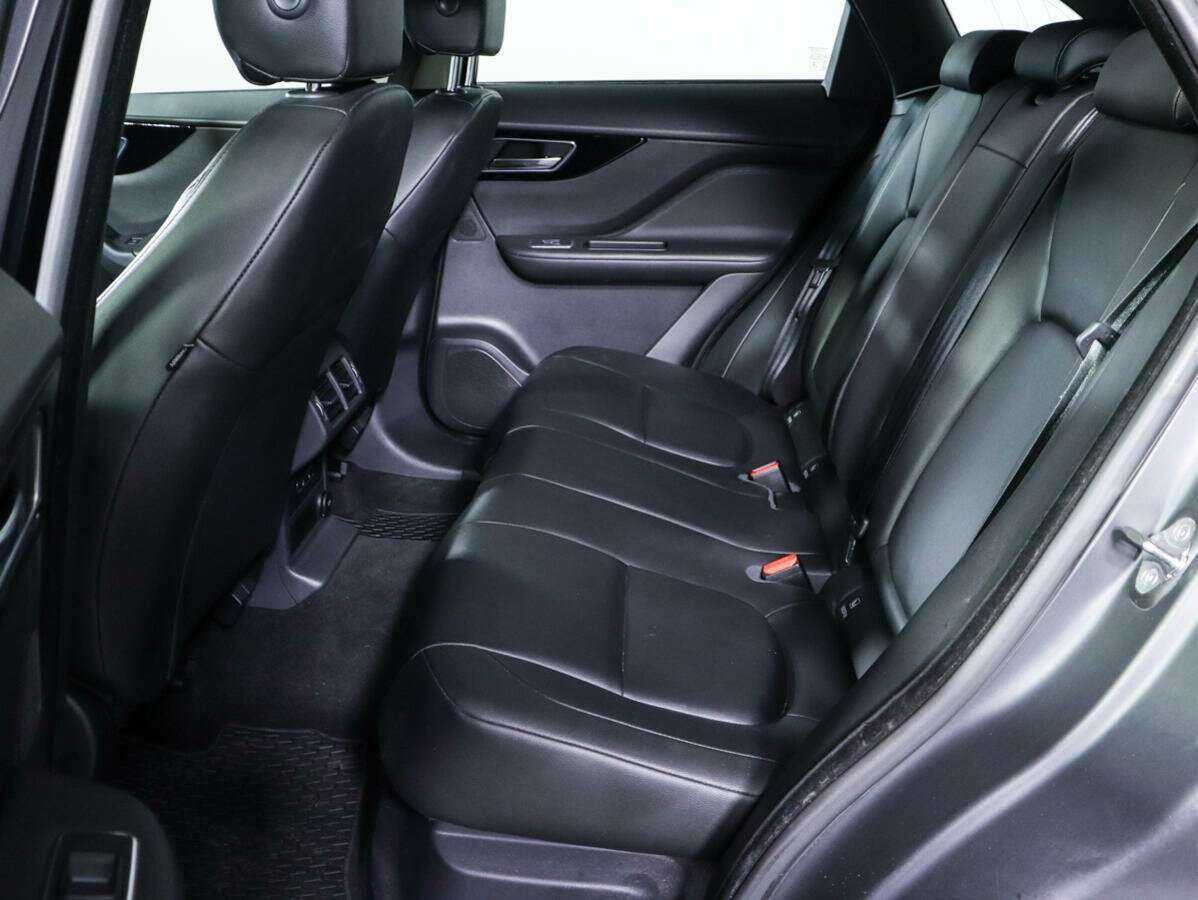 Jaguar F-Pace, 2016 - 94 165 км. | Фото №6