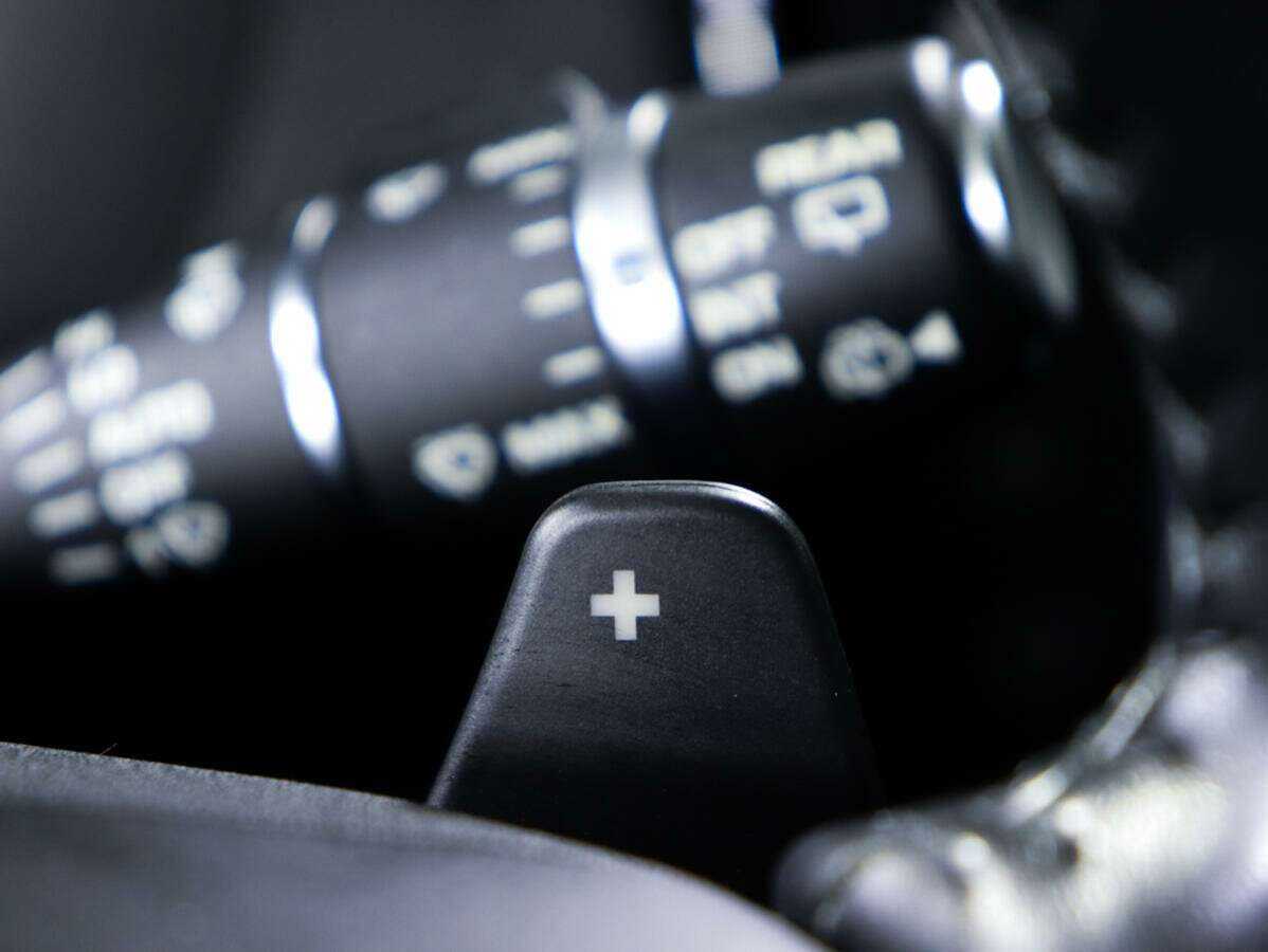 Jaguar F-Pace, 2016 Фото №19