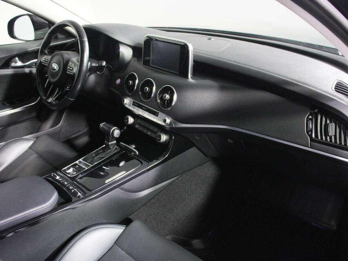 Kia Stinger, 2019 Фото №6